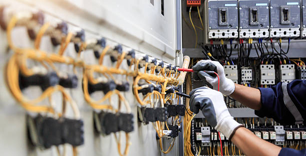 Professional Lighting Installation technician working in Buchanan, VA